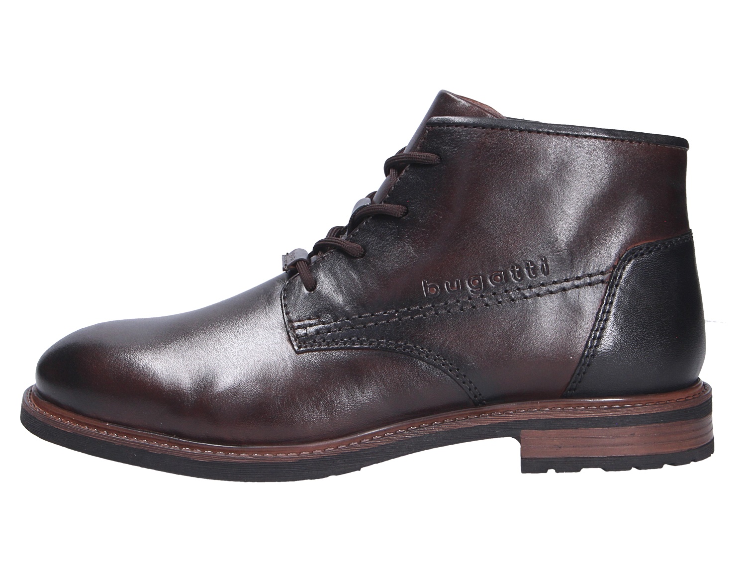 bugatti Herren Stiefel aus dunkelbraunem Leder, seitliche Ansicht mit Schnürung, geprägtem Logo und schwarzer Kontrastferse