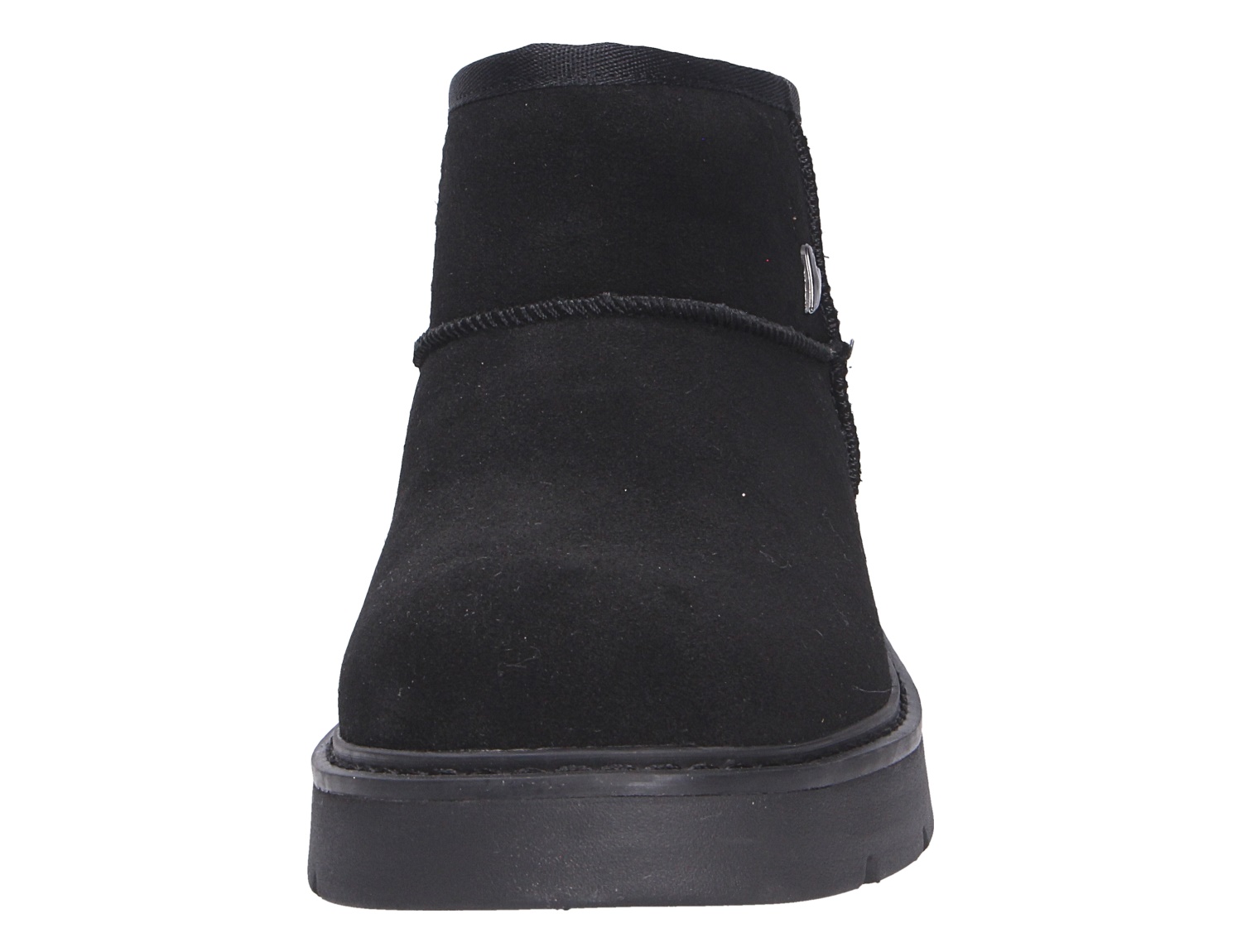 Frontalansicht der schwarzen Skechers Keepsakes Cozy Boots mit kurzem Schaft und robuster Sohle
